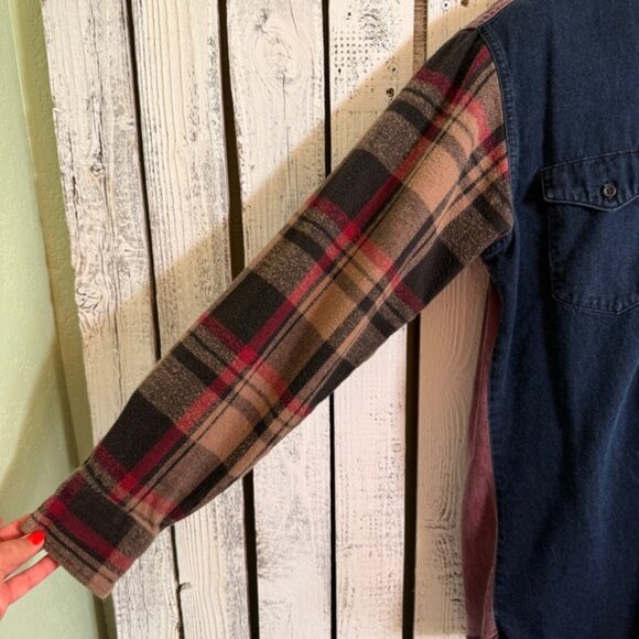 VTG Wrangler Denim Flannel Men’s Medium Shirt Feathers Western Cowboy Rodeo Gift - Picture 4 of 12